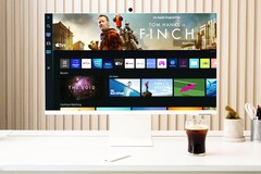 Der Samsung Smart Monitor M8 bietet einen integrierten Smart TV samt Fernbedienung. (Bild: Samsung)