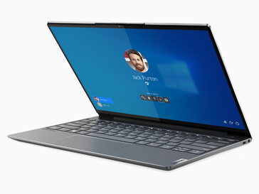 Bei den Anschlüssen gibt es leider nur zwei Thunderbolt-4-Ports (Bild: Lenovo)