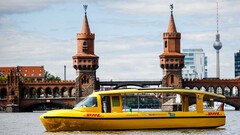 Die Deutsche Post setzt nun auch ein Paketschiff ein. (Bild: Deutsche Post DHL Group)