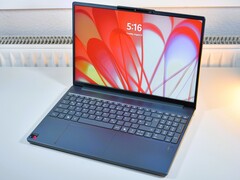 Lenovo IdeaPad Slim 3 15Q8X10 (Bild: Benjamin Herzig)