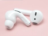 Apple hat die AirPods Pro auch an unerwarteten Stellen verbessert. (Bild: Daniel Romero, Unsplash)