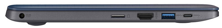 Linke Seite: Netzanschluss, Speicherkartenleser (MicroSD), HDMI, 2x USB 3.1 Gen 1 (1x Typ A, 1x Typ C)