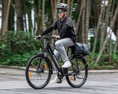 Das Touroll J1 (ST) E-Trekkingrad gibt es aktuell zu Schnäppchenpreisen. (Bildquelle: MediaMarkt)