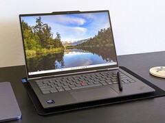Core Ultra 7, 32 GB RAM, 1-TB-SSD, 2.8k-OLED, 5G, Active Stylus: Lenovo ThinkPad X1 2-in-1 Gen 10.