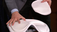 Ubik: Dieser Gamer-Stuhl kommt nicht von der Stange sondern aus dem 3D-Drucker. (Bild: Ikea/Unyq)