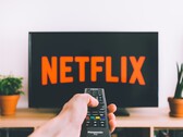 Neben den bekannten Serien und Filmen könnte Netflix künftig auch mit einem eigenen Gaming-Angebot aufwarten (Bild: freestocks)