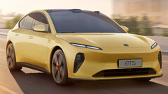 NIO ET5: E-Limousine startet ab 47.500 Euro als Tesla-Konkurrent.