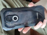 Doogee S61 Pro mit transparenter Rückwand (Quelle: Eigene Darstellung)