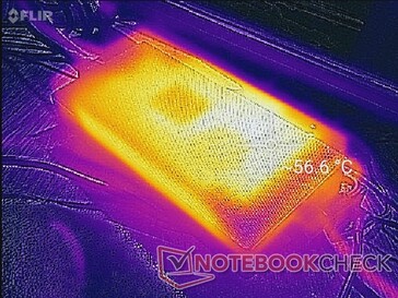 Das Netzteil kann nach einer Stunde im Gaming-Betrieb bis zu 57 °C erreichen.