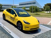 Hertz hat erst weniger als die Hälfte der geplanten Tesla E-Autos in der Flotte.