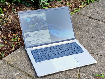 HP EliteBook 8 G1a 14.