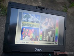 Draußen im Schatten