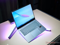 Samsung Galaxy Book4 Edge 14 Laptop im Test - Fast lautloser Begleiter mit Snapdragon X Elite