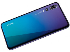Huawei P20: Auch als Farbvariante Twilight verfügbar.