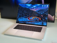 Apple MacBook Pro 16 M5 Max