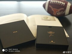 Retail-Box des Mi Mix 2