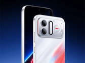 Das Honor Win RT2 packt einen geradezu gigantischen Akku ins relativ schlanke Gehäuse.