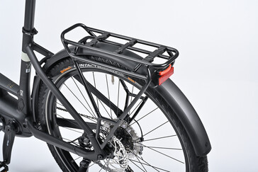 Verbaut ist auch ein Gepäckträger (Bildquelle: Winora)