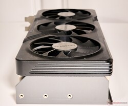 Die dreifachen WindForce Lüfter erzeugen eine erträgliche Geräuschemissionen unter Last