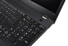 Lenovo ThinkPad P15s G2: Workstations mit ULV-CPU werden immer besser
