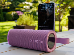Der neue Lautsprecher wurde gleichzeitig mit dem Xiaomi 17T Smartphone präsentiert.