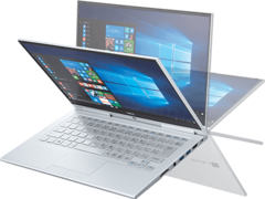 Das 13,3 Zoll NEC LaVie Hybrid Zero HZ350-Convertible wiegt nur mehr 769 Gramm.