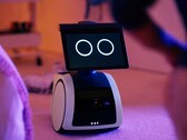 Der Amazon Astro Roboter macht im Video einen guten Eindruck, der aber täuschen soll. (Bild: Amazon)