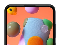 Das Samsung Galaxy A11 kommt mit einem Punch-Hole-Display (Bild: Samsung)