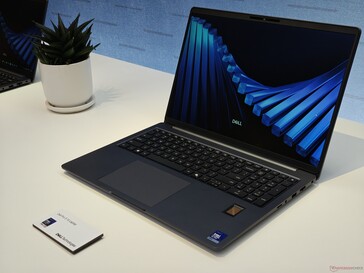 Das Dell Pro 5 16.