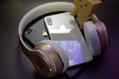 Das nächste iPhone könnte mit einem stärkeren Ladegerät kommen. (Bild: aixklusiv, Pixabay)