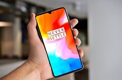 Das OnePlus 6T, hier in einem Konzeptbild, ist real, die Modellnummer lautet A6013.