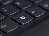 Nahaufnahme einer Computertastatur mit der Windows-Taste