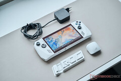 Das Asus ROG Ally ist ein beeindruckender Gaming-Handheld, aber die Hardware ist alles andere als perfekt. Es gibt einige Dinge, die Asus verbessern kann und sollte, wenn das Unternehmen später in diesem Jahr das Asus ROG Ally 2 auf den Markt bringt (Bild: Asus).