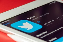 Laut Musk droht Apple damit, die Twitter-App nicht mehr im Online-Store zu vertreiben (Bild: Souvik Banerjee/Unsplash)