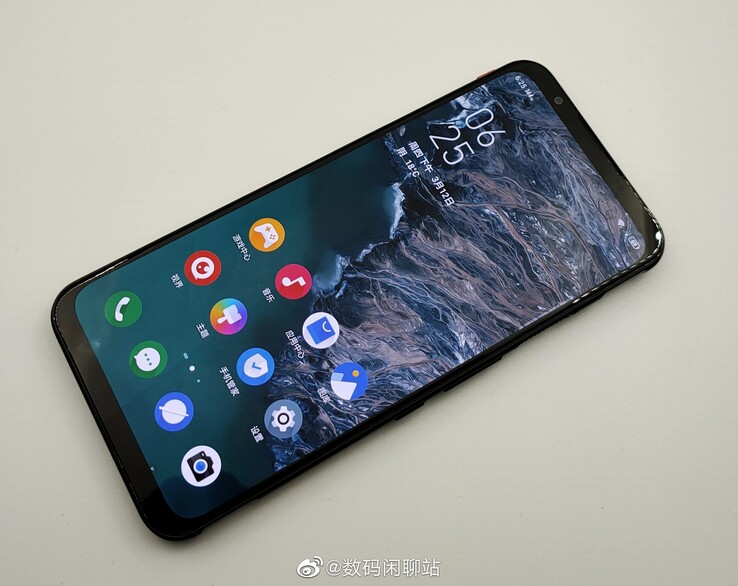 Angeblich das Nubia Play, ein Midrange-Gamer-Handy mit 144 Hz-Display.