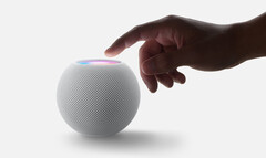 Der HomePod mini unterstützt mit dem Update auf die Firmware-Version 16.1 den Smart-Home-Standard Matter. (Bild: Apple)