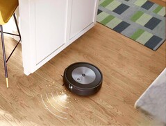 Der iRobot Roomba j7 kann durch ein neues Beta-Feature per Smartphone ferngesteuert werden. (Bild: iRobot)