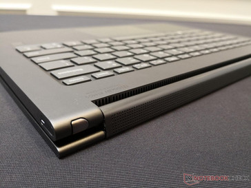 Neue Lautsprecher im Scharnier