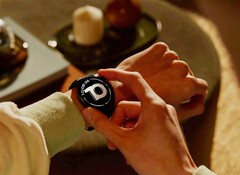 Die OnePlus Watch Lite setzt auf ein besonders dünnes Edelstahl-Gehäuse.