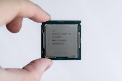 Prozessoren bis hin zum Intel Core i9 könnten künftig bei TSMC im fortschrittlichen 5 nm-Verfahren gefertigt werden. (Bild: Christian Wiediger, Unsplash)