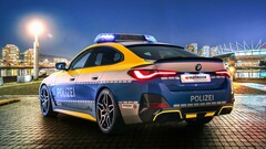 Auch als Polizeiauto macht der getunte BMW i4 eine gute Figur (Bild: AC Schnitzer)