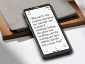 Dasung Link 2 spiegelt das Display eines Smartphones auf ein 6,7 Zoll E-Ink-Panel.