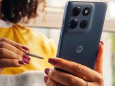 Das Moto G Stylus 2025 bietet sowohl einen Stylus als auch einen Kopfhöreranschluss. (Bildquelle: Motorola)