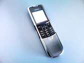 Das Nokia 8800 ist nur eines der legendären Modelle, das als Teil der teuren 8000er-Serie angeboten wurde. (Bild: Inash, Wikimedia Commons)