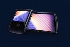 Das Razr 5G ist eines von 30 Motorola-Smartphones, die das Update auf Android 12 erhalten sollen. (Bild: Motorola)
