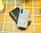 Das Xiaomi Poco X8 hält lange durch, ist stabil und lässt sich auch von Wasser nicht aus der Ruhe bringen.