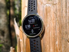 Amazfit Active 2: Smartwatch gibt es aktuell noch günstiger (Bildquelle: Benedikt Winkel, Notebookcheck)