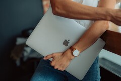 Apple kann nicht alle neuen MacBook Pro zum angekündigten Datum ausliefern. (Bild: Jenny Ueberberg)