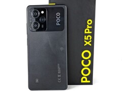 Das Poco X5 Pro ist ein ansprechendes Mittelklasse-Handy mit Schwächen in der B-Note.