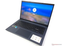 Mit 400 Euro Rabatt: Asus Vivobook Pro 15 OLED-Notebook mit AMD Ryzen 7 5800H und RTX 3050 bei Expert im Angebot (Bild: Andreas Osthoff)